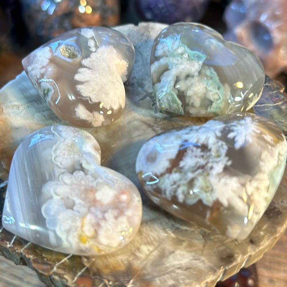 4 Flower Agate Crystal Heart Carvings! - Picture 3 of 7